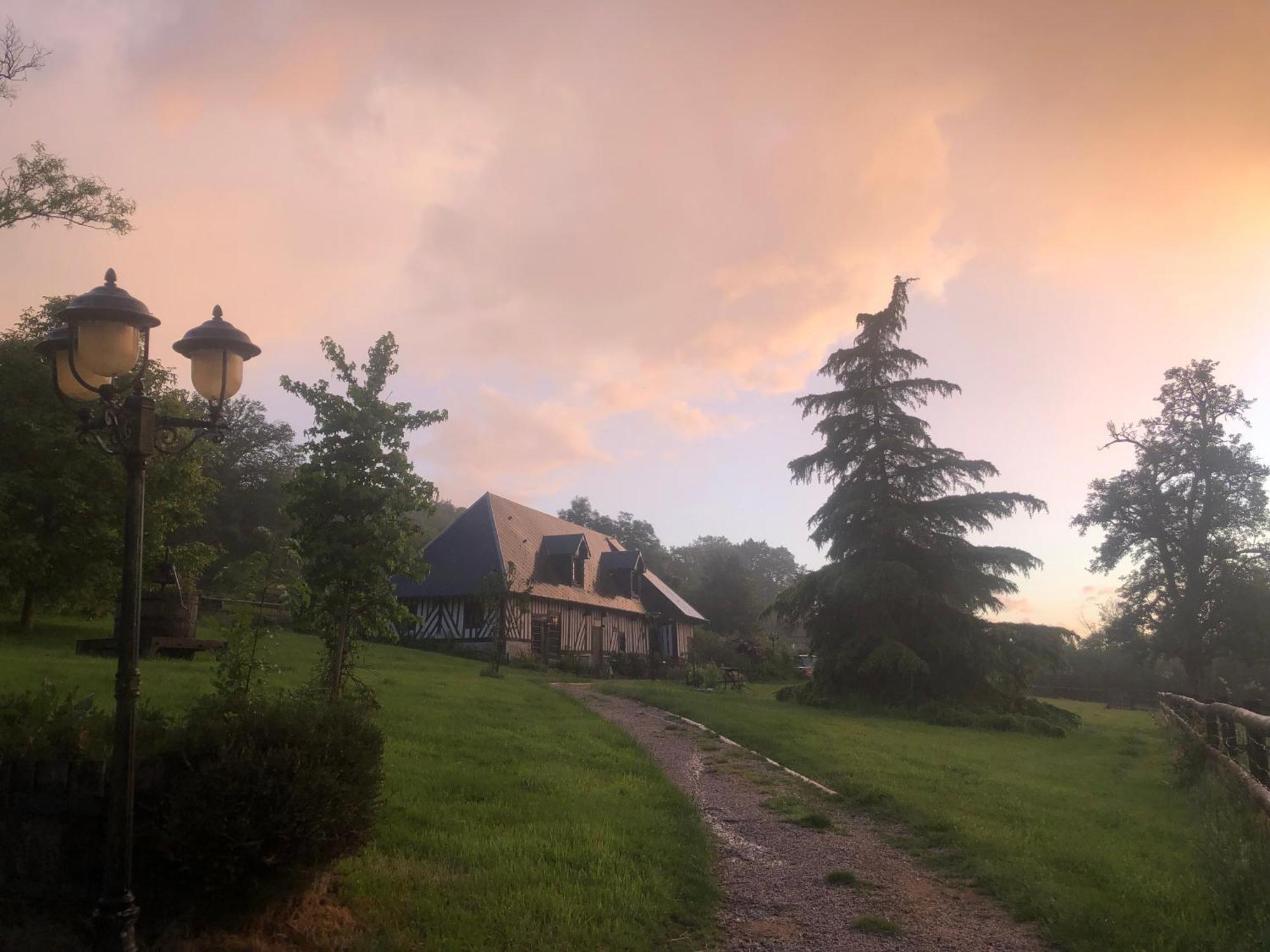Bed and Breakfast Le Champ Des Possibles Manerbe Экстерьер фото