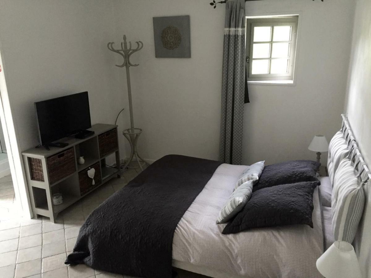 Bed and Breakfast Le Champ Des Possibles Manerbe Экстерьер фото